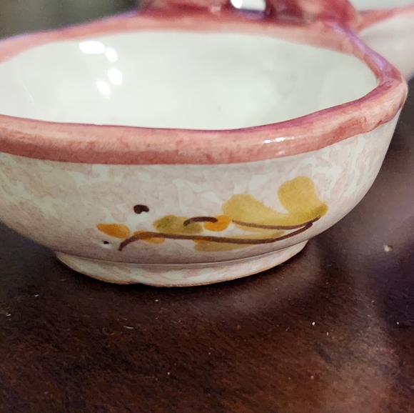 Vintage Italian (Ischia) Salt & Pepper (Sale & Pepe) Shaker with holder - Picture 6 of 16